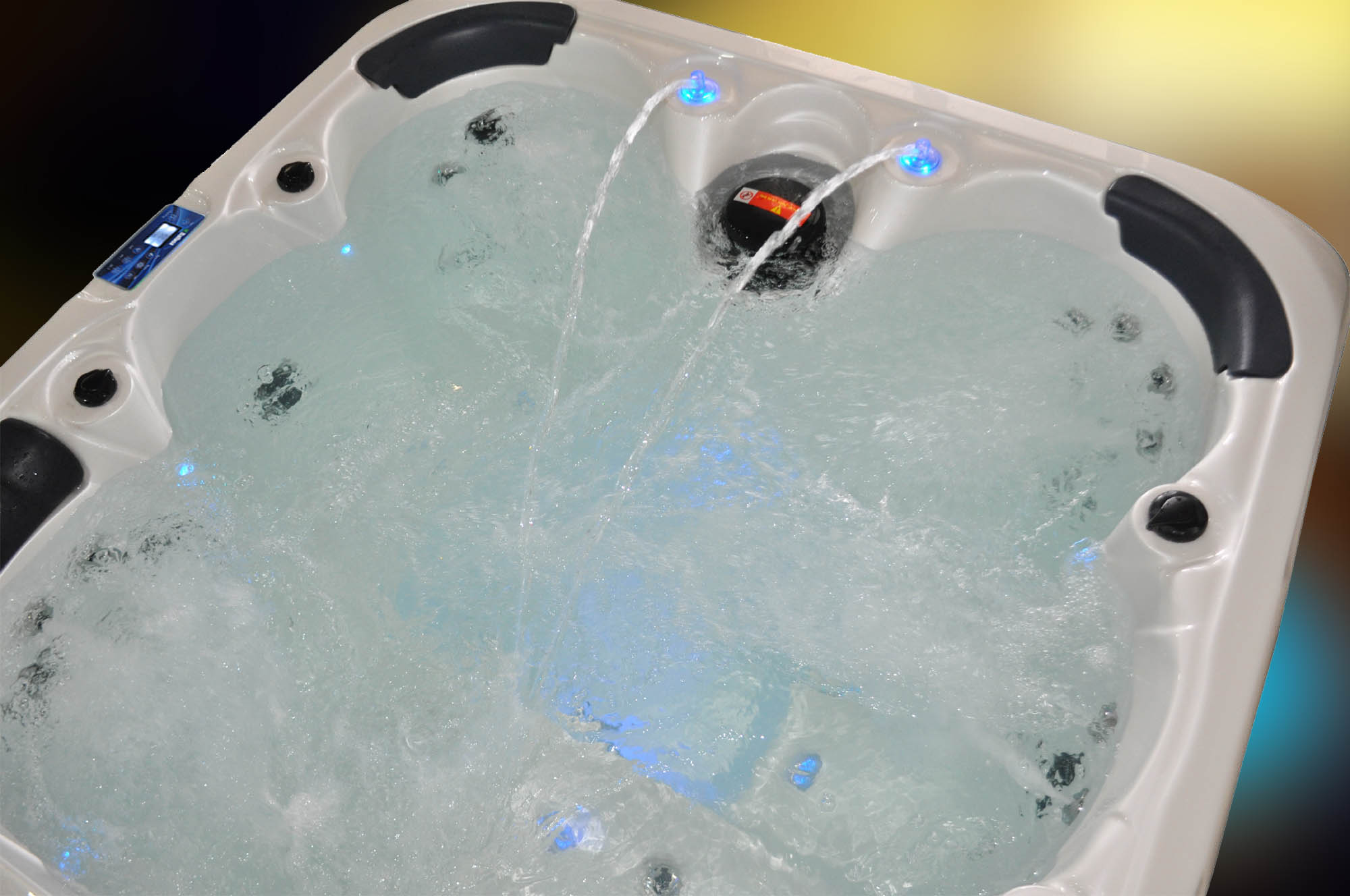 Akrylowa wanna z hydromasażem, – Hot Tub recenzja i cena